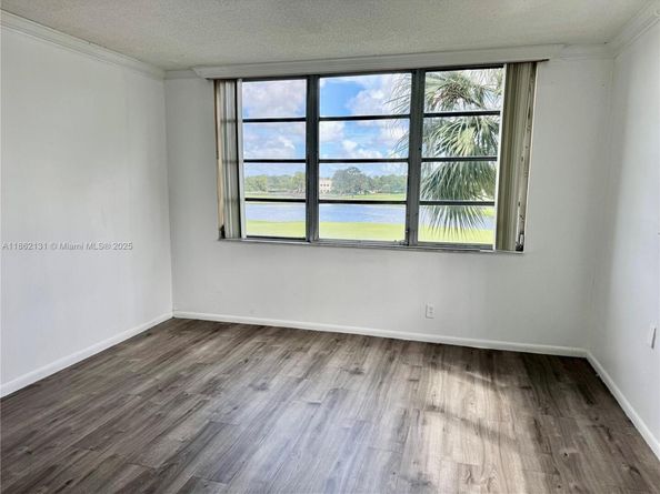 3100 W Rolling Hills Cir 310, Davie FL 33328