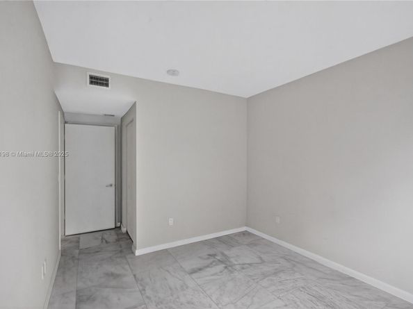 1010 SW 2nd Ave 603, Miami FL 33130