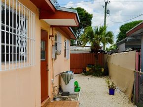 601 E 33rd St, Hialeah FL 33013