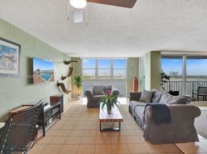 1228 West Ave 1002, Miami Beach FL 33139