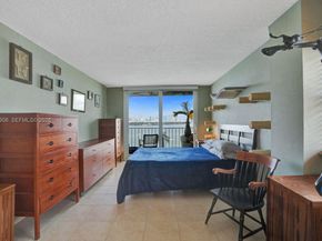 1228 West Ave 1002, Miami Beach FL 33139
