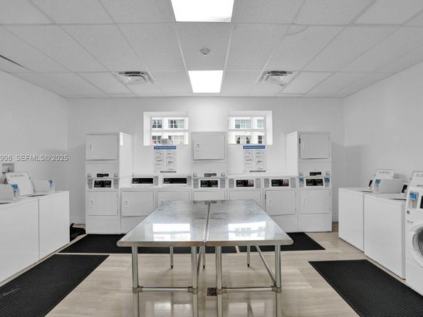 1228 West Ave 1002, Miami Beach FL 33139