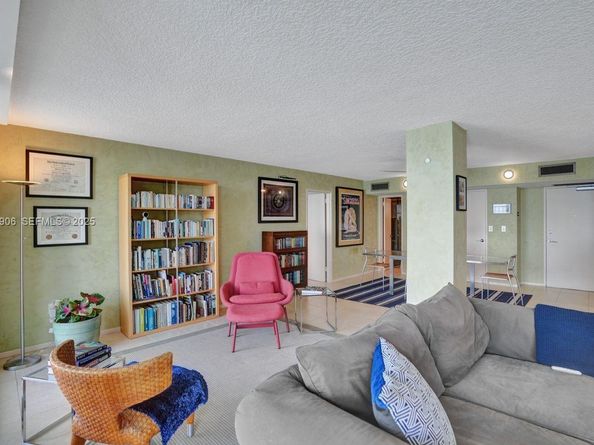 1228 West Ave 1002, Miami Beach FL 33139