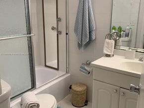 802 Euclid Ave 305, Miami Beach FL 33139