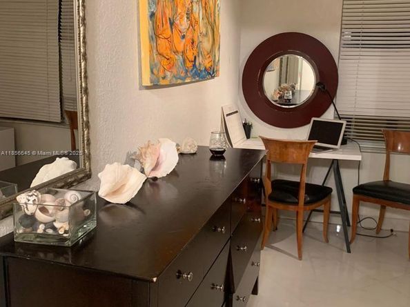 802 Euclid Ave 305, Miami Beach FL 33139