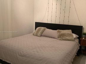 802 Euclid Ave 305, Miami Beach FL 33139