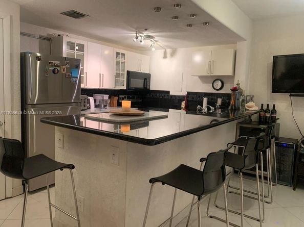 802 Euclid Ave 305, Miami Beach FL 33139