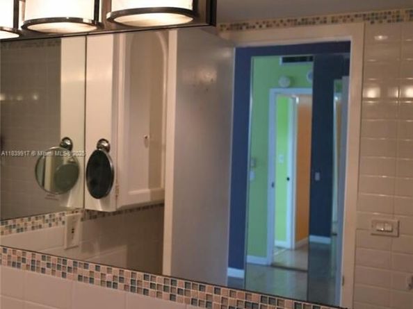 2100 W Sans Souci Blvd E1, North Miami FL 33181