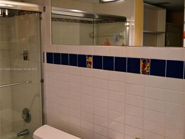 2100 W Sans Souci Blvd E1, North Miami FL 33181