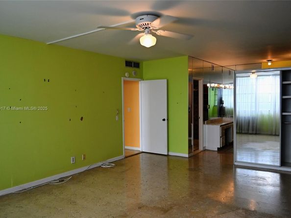 2100 W Sans Souci Blvd E1, North Miami FL 33181