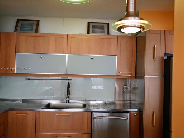 2100 W Sans Souci Blvd E1, North Miami FL 33181