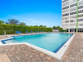 2100 W Sans Souci Blvd E1, North Miami FL 33181