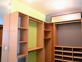 2100 W Sans Souci Blvd E1, North Miami FL 33181