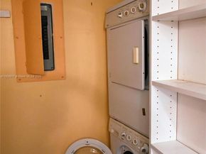 2100 W Sans Souci Blvd E1, North Miami FL 33181