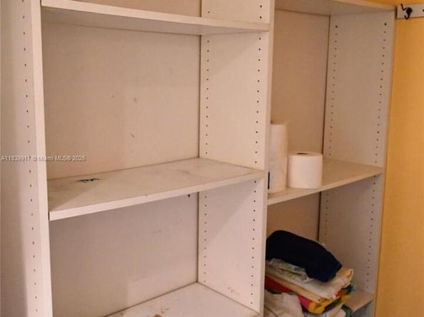 2100 W Sans Souci Blvd E1, North Miami FL 33181