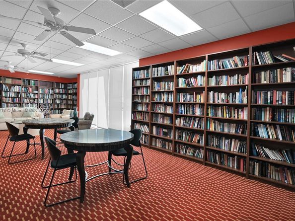 2100 W Sans Souci Blvd E1, North Miami FL 33181