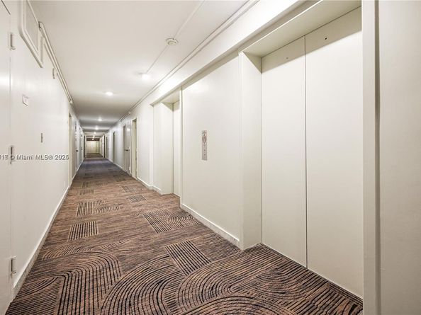 2100 W Sans Souci Blvd E1, North Miami FL 33181