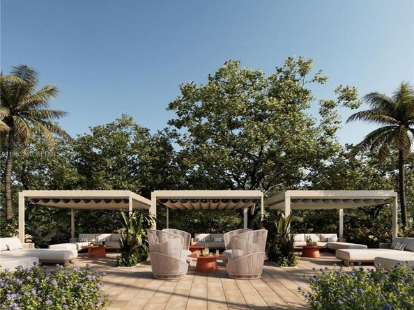 101 Diplomat Pkwy 306, Hallandale Beach FL 33009