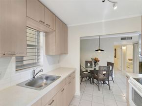 415 NE 2nd St 124, Hallandale Beach FL 33009