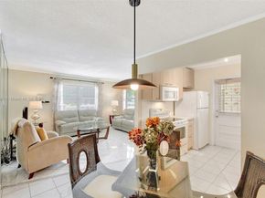 415 NE 2nd St 124, Hallandale Beach FL 33009
