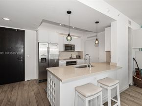 999 SW 1st Ave 3215, Miami FL 33130