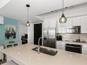 999 SW 1st Ave 3215, Miami FL 33130