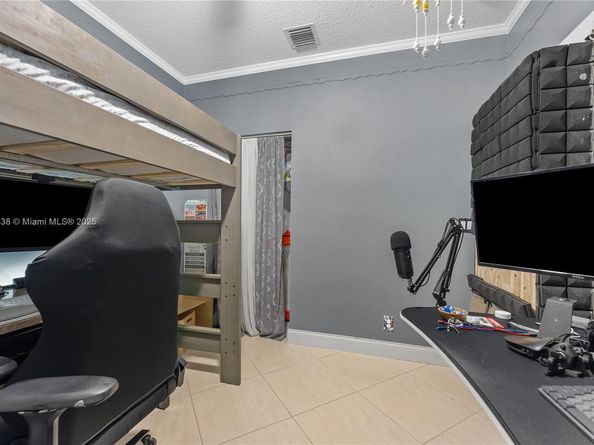 1070 SW 42nd Ter, Deerfield Beach FL 33442