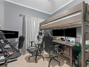 1070 SW 42nd Ter, Deerfield Beach FL 33442