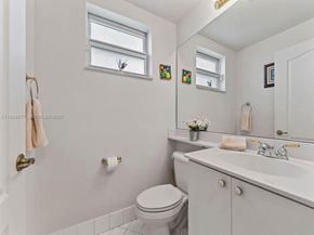 10750 NW 66th St 208, Doral FL 33178