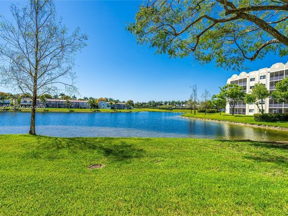 10750 NW 66th St 208, Doral FL 33178