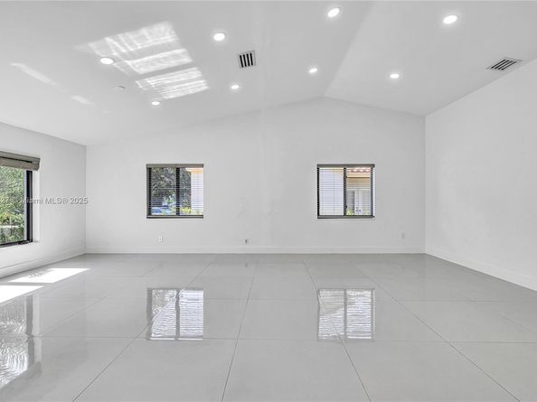 1205 Wallace St, Coral Gables FL 33134