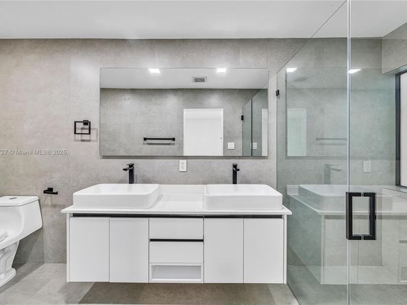 1205 Wallace St, Coral Gables FL 33134
