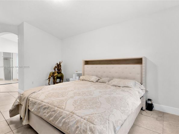 1959 SE 10th St, Homestead FL 33035