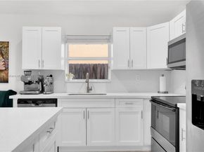 1959 SE 10th St, Homestead FL 33035
