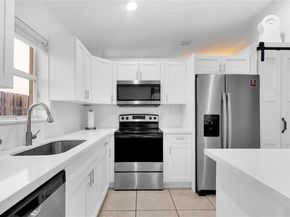 1959 SE 10th St, Homestead FL 33035