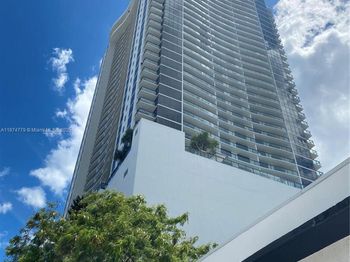 1600 NE 1st Ave