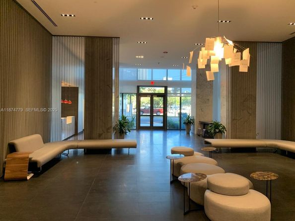 1600 NE 1st Ave 1711, Miami FL 33132