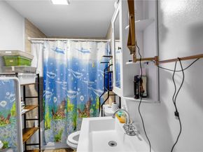 690 NW 18th St, Homestead FL 33030