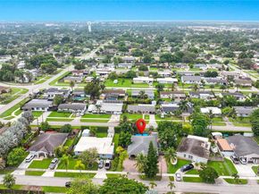 690 NW 18th St, Homestead FL 33030