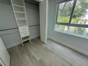 2555 NE 193rd St 2106, Miami FL 33180