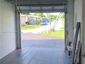 4404 NW 46th Way, Tamarac FL 33319