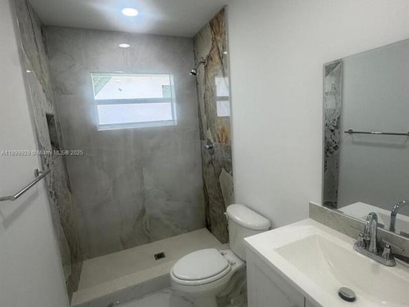 4404 NW 46th Way, Tamarac FL 33319
