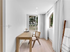 7917 Fisher Island Dr 7917, Miami Beach FL 33109
