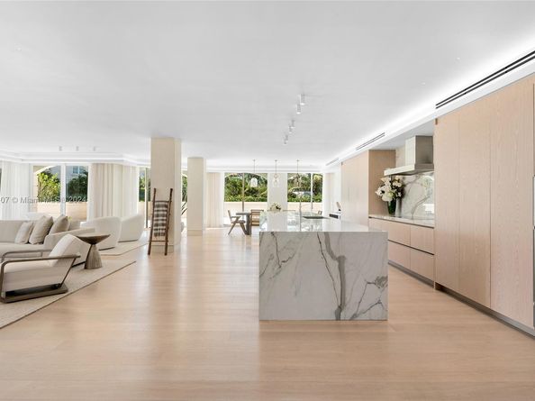7917 Fisher Island Dr 7917, Miami Beach FL 33109