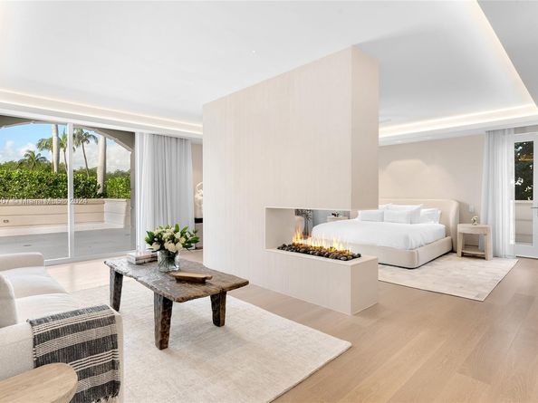 7917 Fisher Island Dr 7917, Miami Beach FL 33109