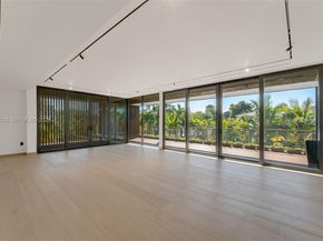 6450 SW 82nd St, Miami FL 33143