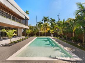 6450 SW 82nd St, Miami FL 33143