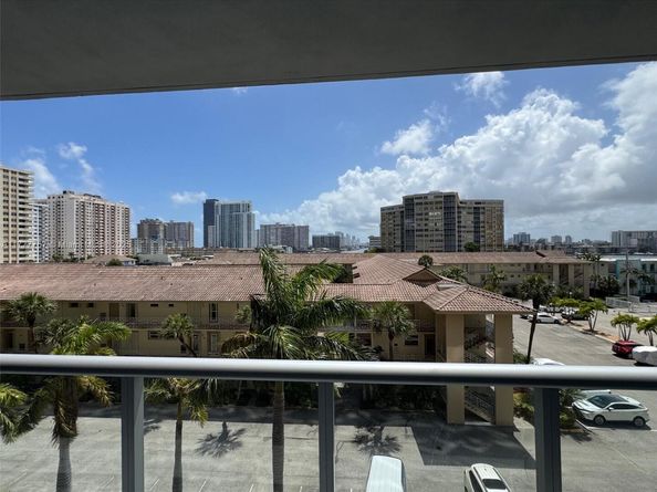 2602 E Hallandale Beach Blvd R507, Hallandale Beach FL 33009