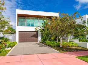 1031 W 48th st, Miami Beach FL 33140