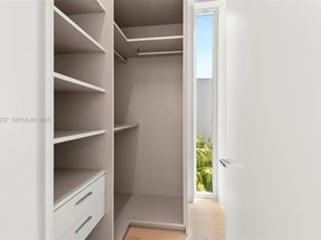 1031 W 48th st, Miami Beach FL 33140